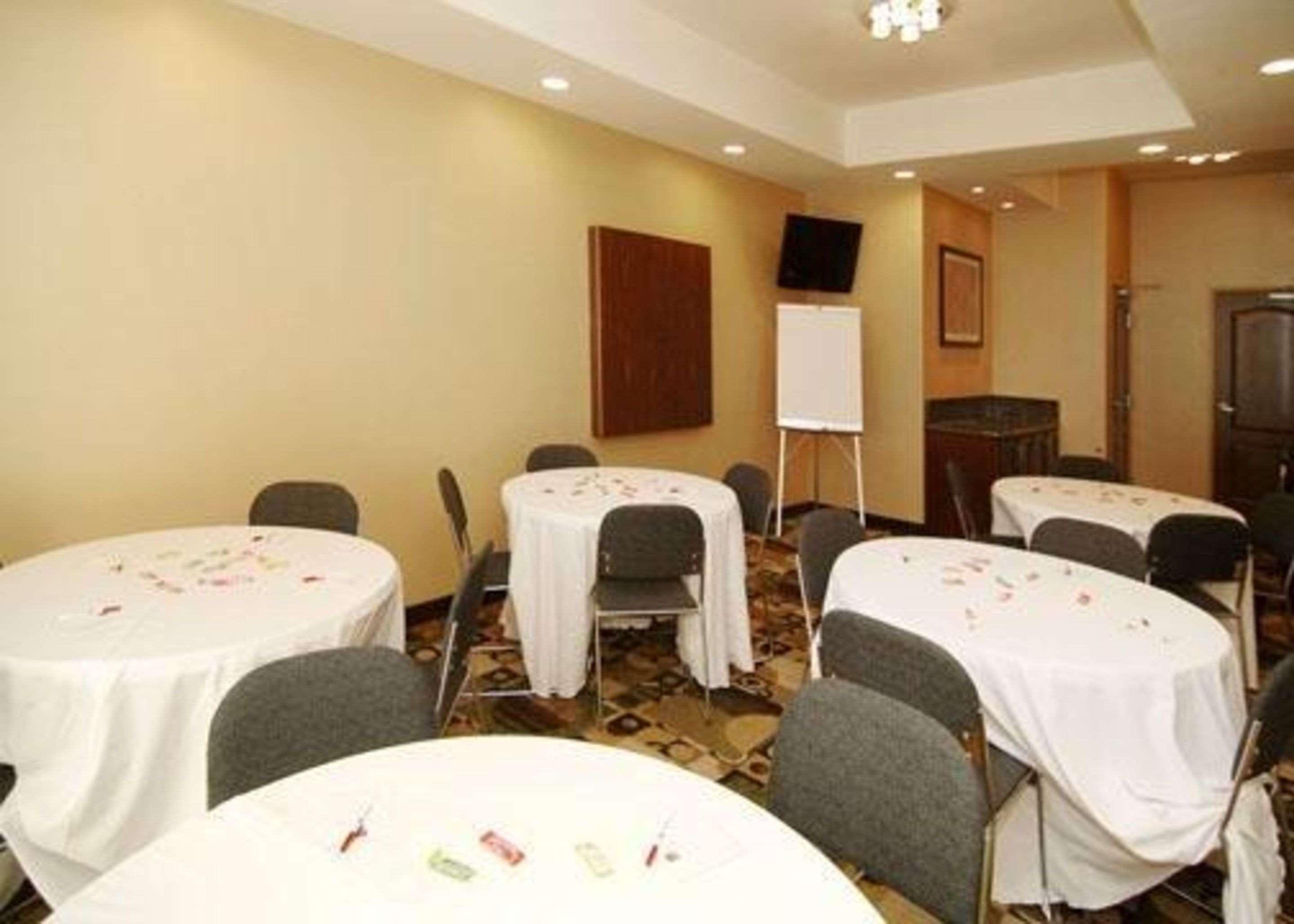 Comfort Suites Fort Stockton Buitenkant foto